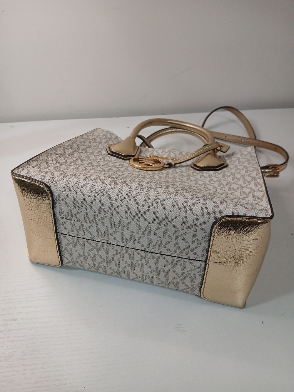 Michael Kors Gold Accent Logo Satchel - White/Gold